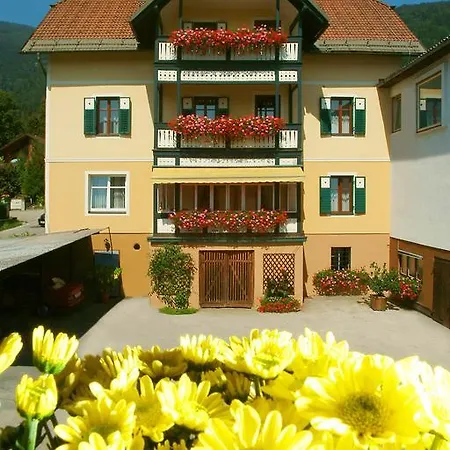 Familienpension Rasch ボーデンスドルフ